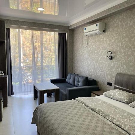 Hotel Golden Lion à Kobuleti Extérieur photo