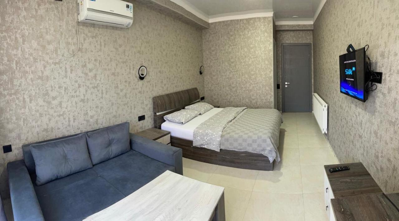 Hotel Golden Lion à Kobuleti Extérieur photo