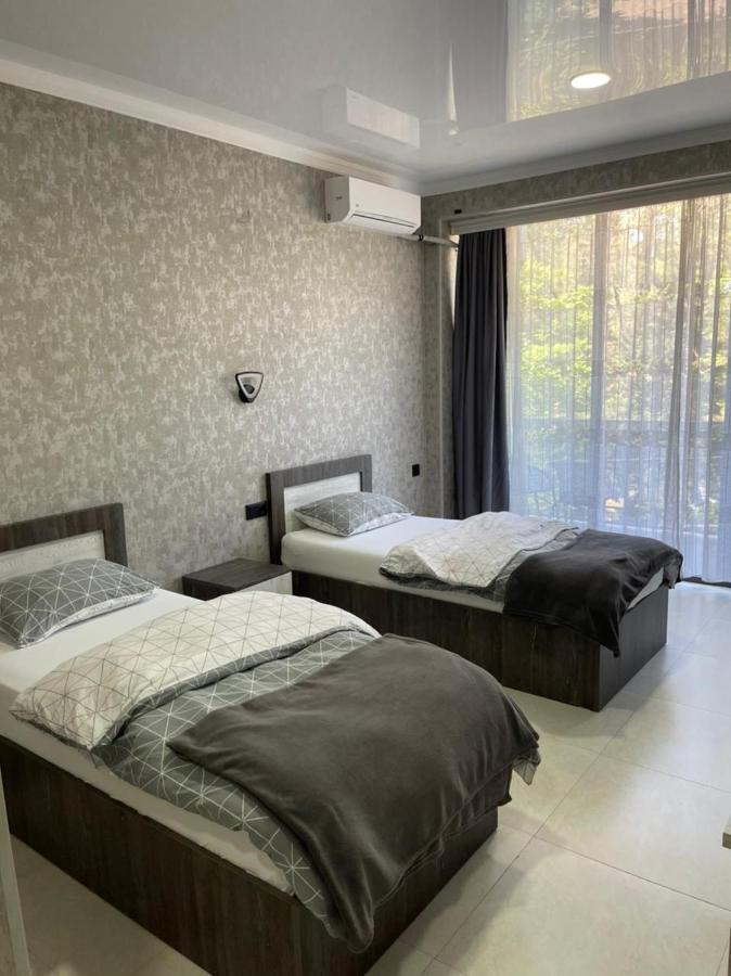 Hotel Golden Lion à Kobuleti Extérieur photo