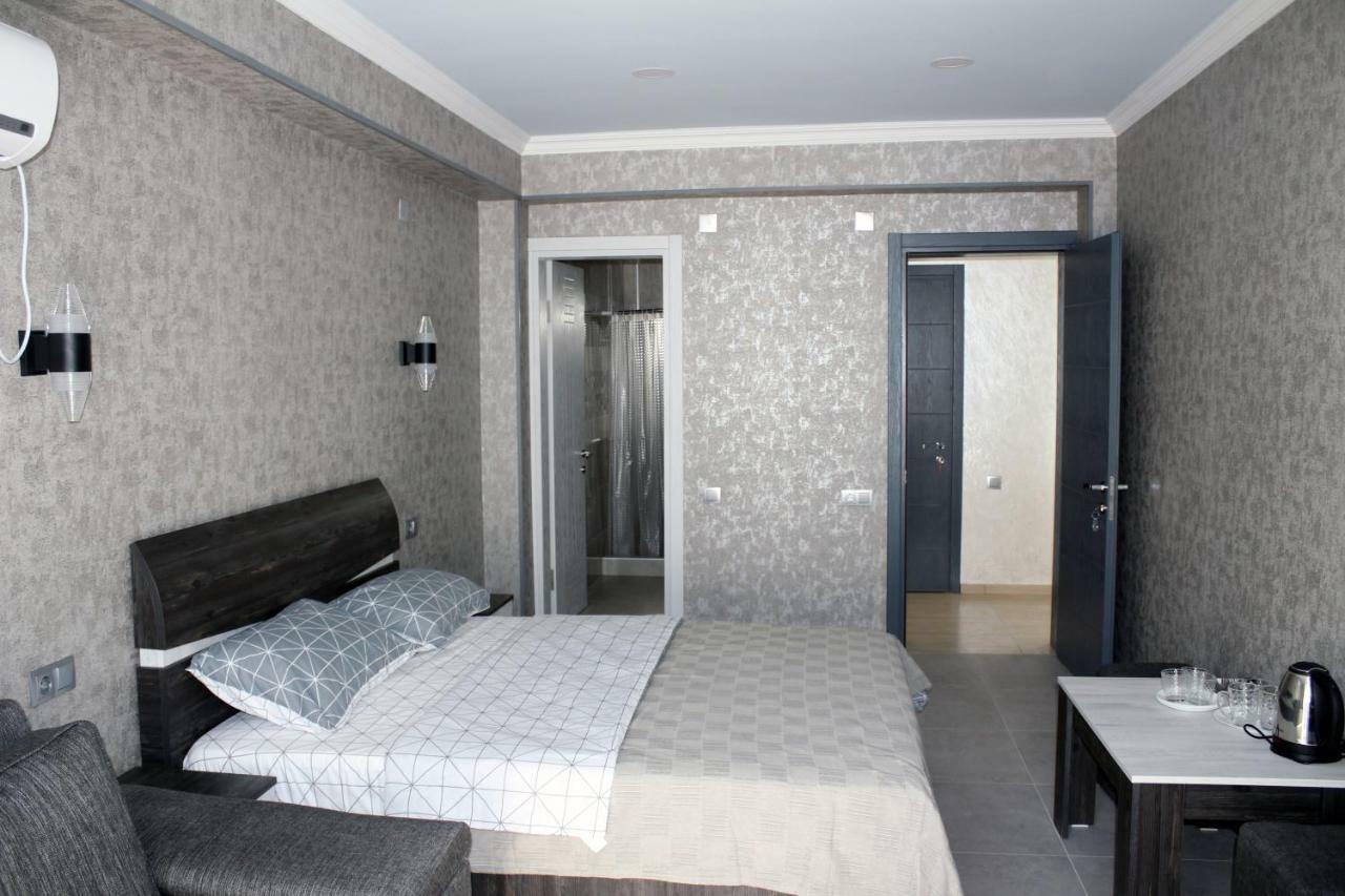 Hotel Golden Lion à Kobuleti Extérieur photo
