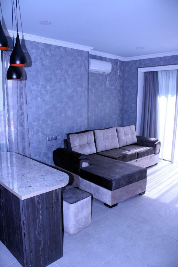 Hotel Golden Lion à Kobuleti Extérieur photo